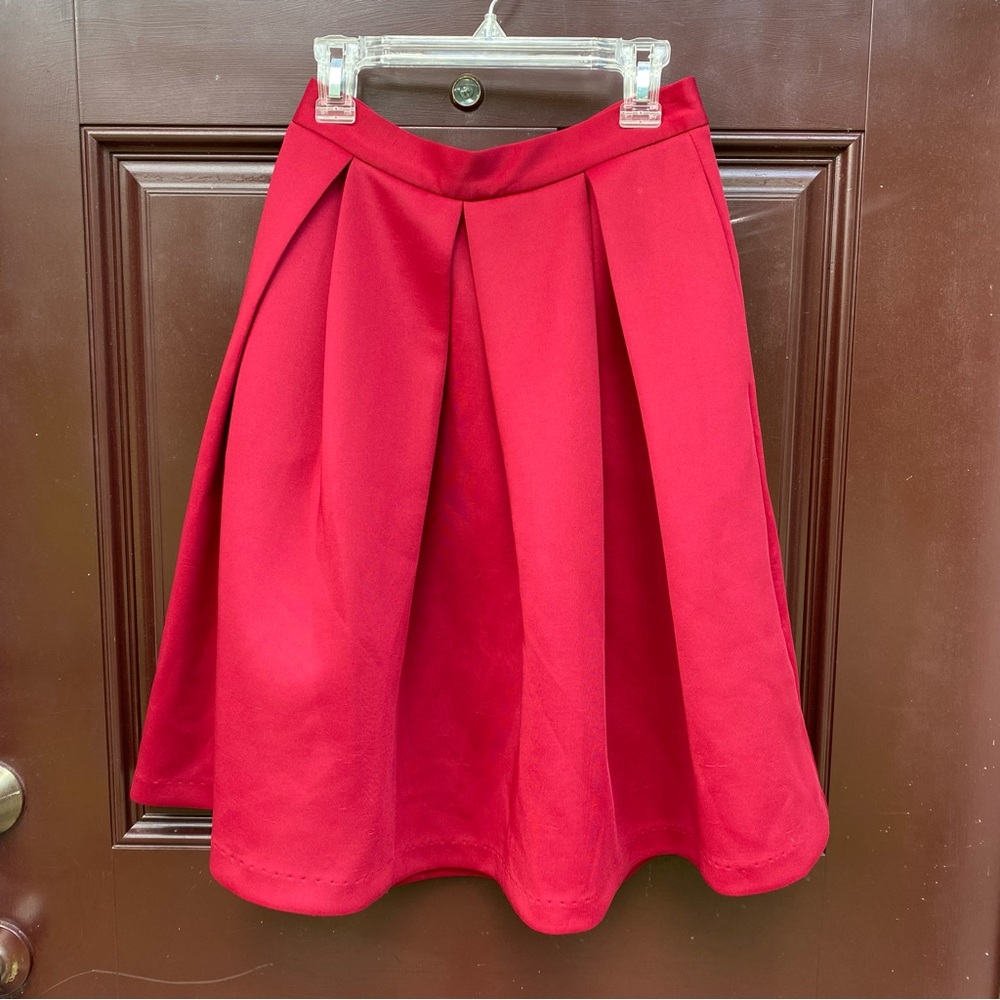 Red pleated skirt midi holiday rouge XS